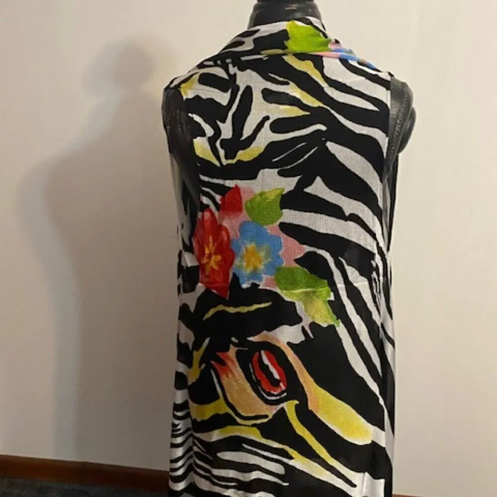 Adore multi-color Floral sleeveless open cardigan, size M - Picture 3 of 6